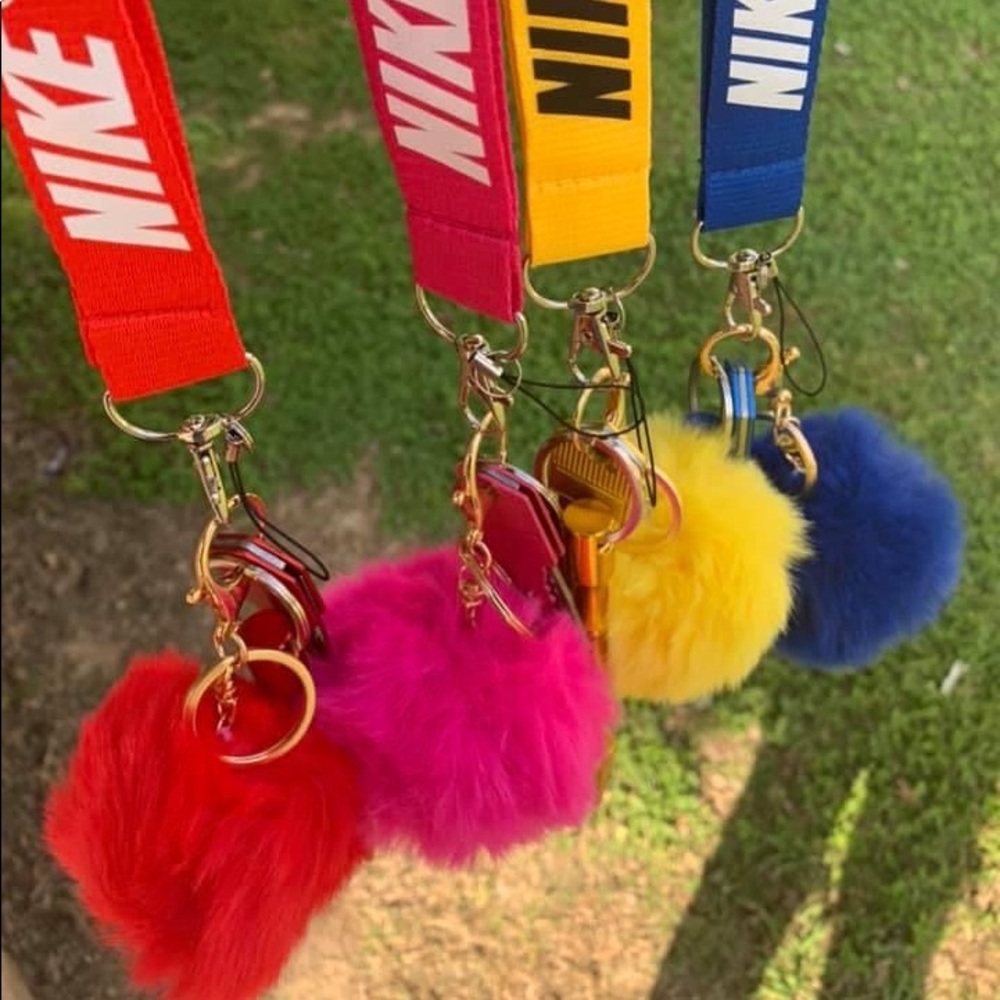 Nike 🔑 chain